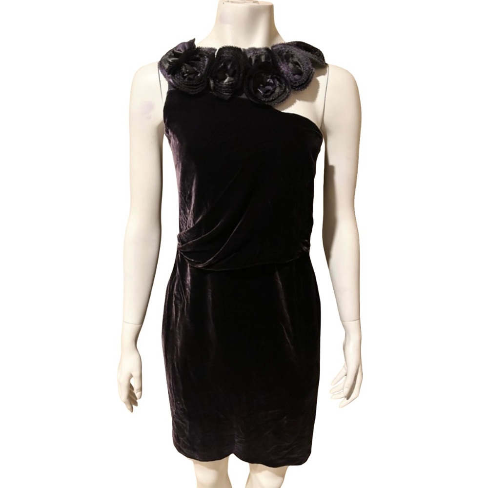 EMPORIO Armani Rosette Appliqué Velvet Dress